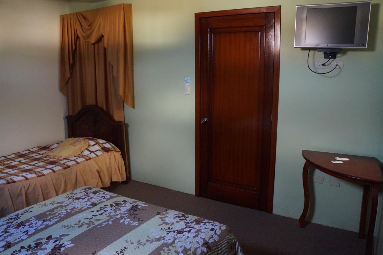 Hostal Pucara Loja Eksteriør billede